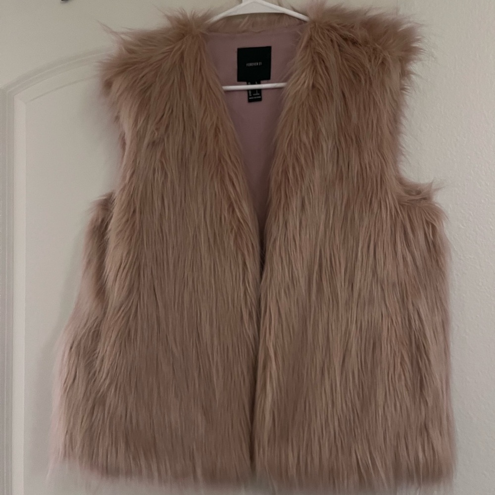 Pink fur vest!